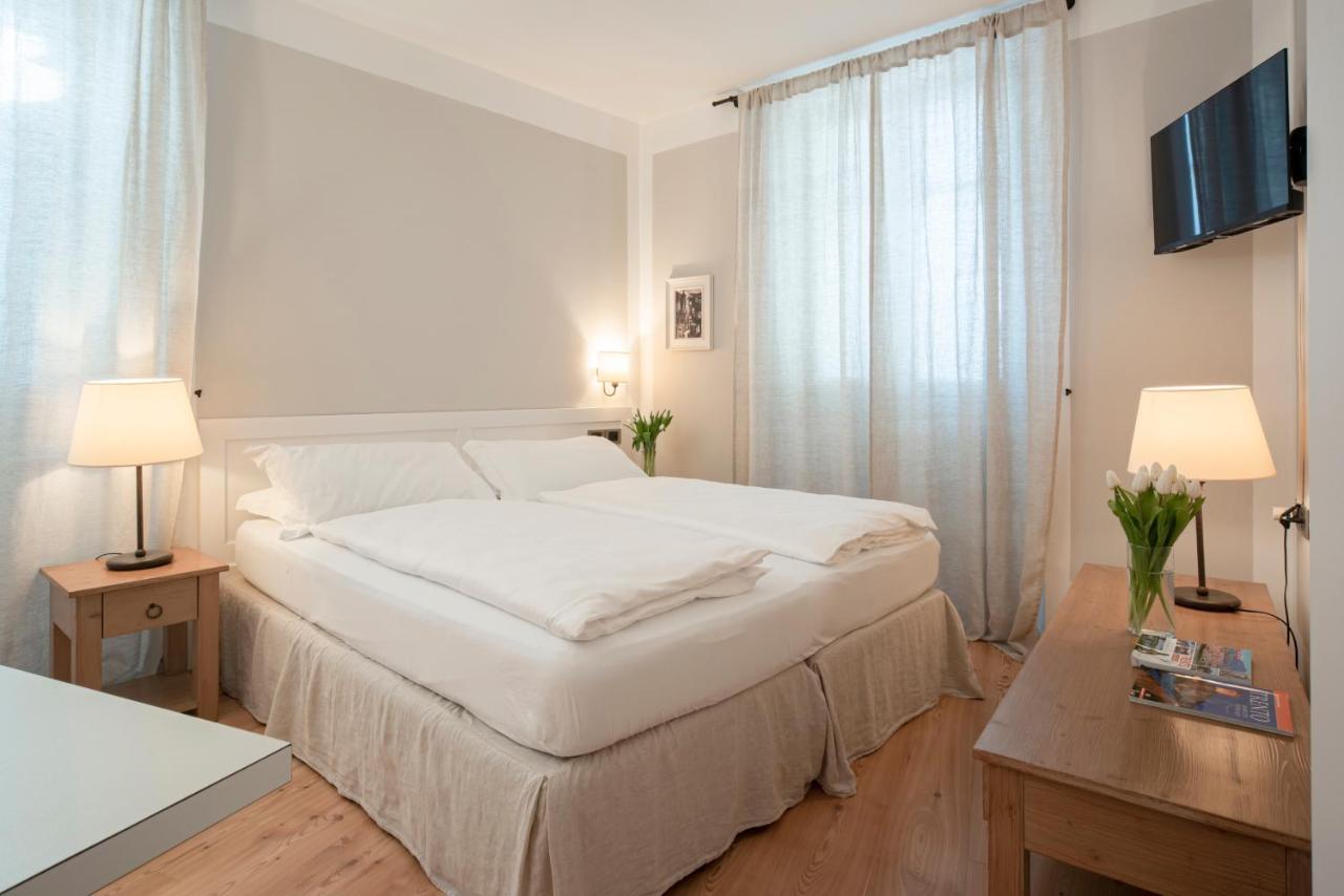 La Canonica Suite Apartments New Location 特伦托 外观 照片