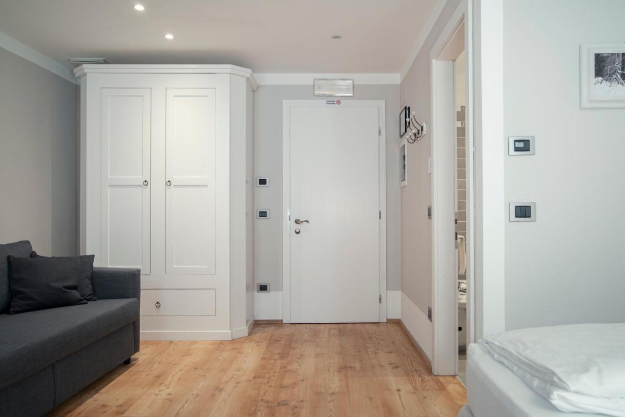La Canonica Suite Apartments New Location 特伦托 外观 照片