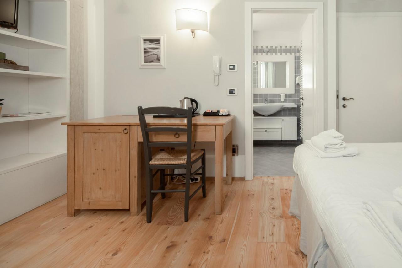 La Canonica Suite Apartments New Location 特伦托 外观 照片