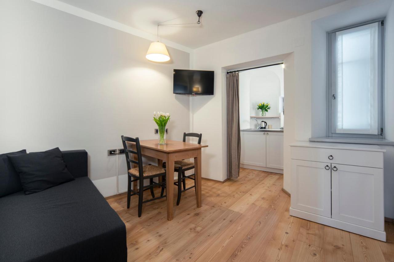 La Canonica Suite Apartments New Location 特伦托 外观 照片