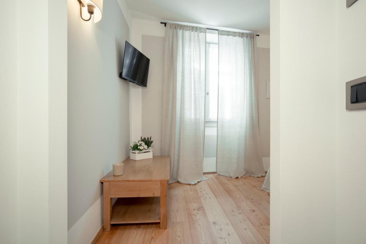 La Canonica Suite Apartments New Location 特伦托 外观 照片